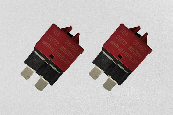 De rode Resettable Zekering 28VDC 5A van het Stroomonderbrekerblad schatte Stroom