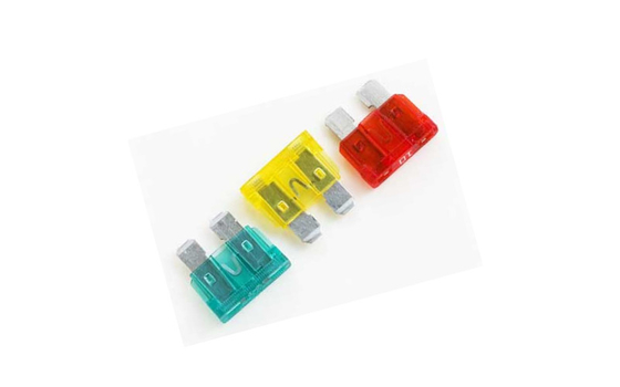 Motorfietsen Automotive Blade Fuse Hoofdgebruik om SUV snelwerkend te beschermen
