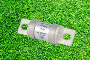 500VDC bouttype Zekering, Halfgeleider Ceramische 150Amp Snelle Acterenzekeringen