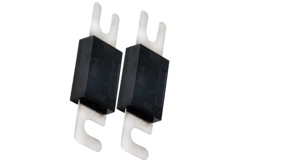 De zwarte Patroontype Zekering Elektrische Houten Shell Material DC2700A van Hrc