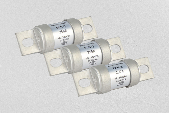 De Zekeringsac690v Witte Kleur van de elektrisch voertuig Hoge Brekende Capaciteit