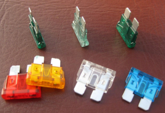 32VDC laag Voltagezekeringen, de Norm van 40 Ampèremini blade fuse ISO8820
